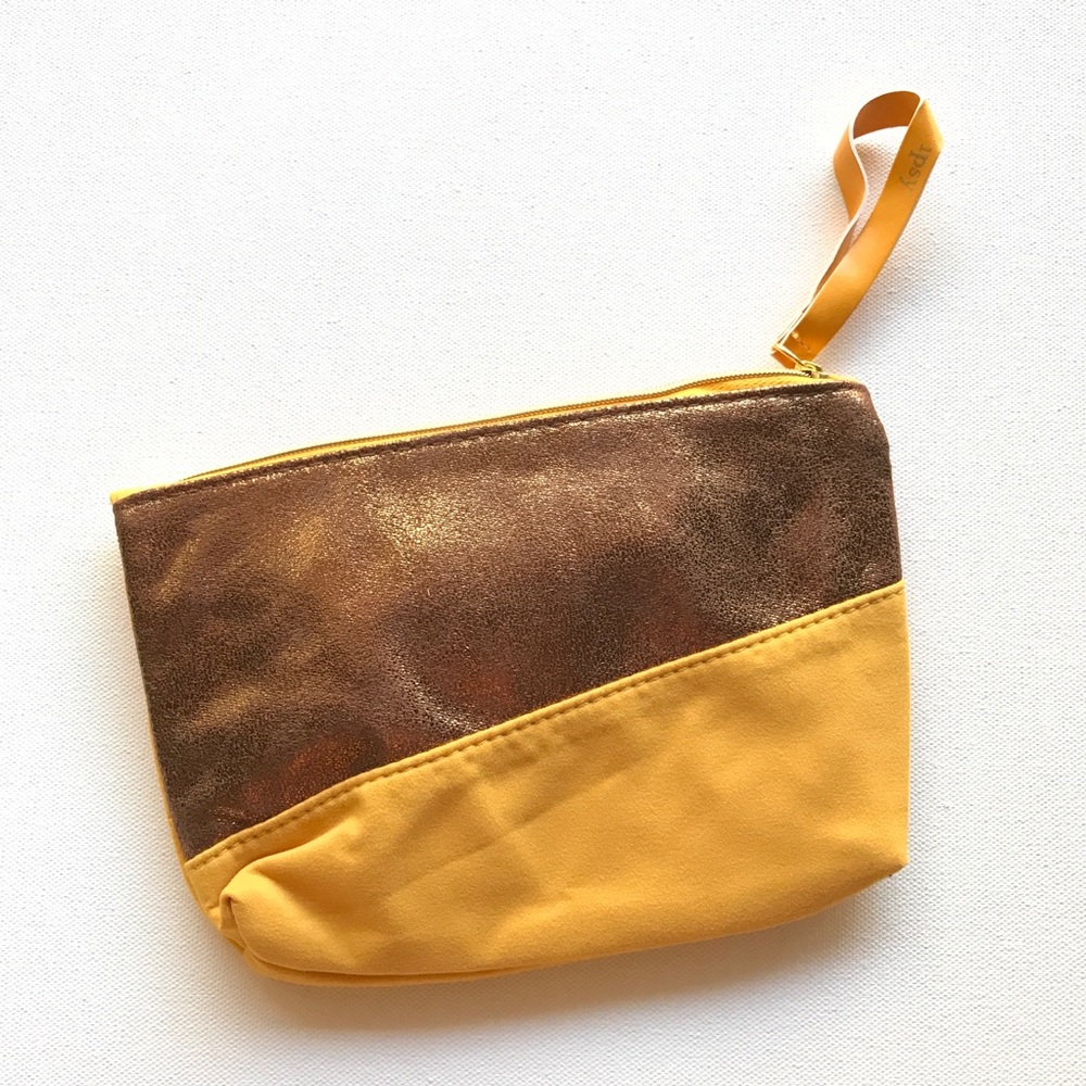 🎉 NEW Gold and Orange Yellow IPSY Bag 👍
